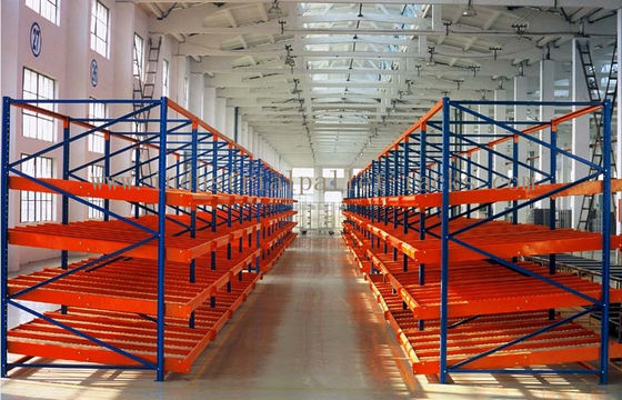 Buy Warehouse System Carton Flow Rack  Metal Live Picking Storage For Manual Gravity online manufacture