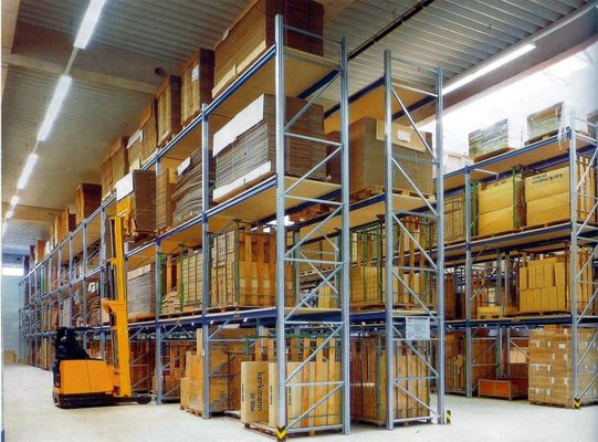 Buy Supermarket Spraying Paint Steel Pallet Racks With Forklift Works , 800KG online manufacture