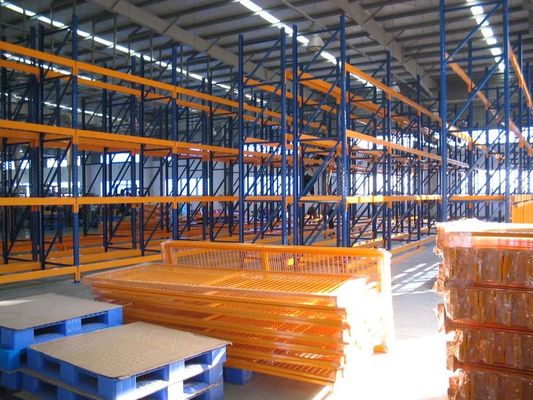Buy 2000KG forklift picking steel pallet racking , heavy duty pallet racking system online manufacture