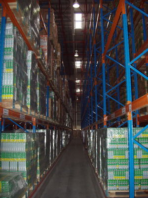Buy Conventional Very Narrow Aisle Racking System High Density Warehouse Shelving online manufacture