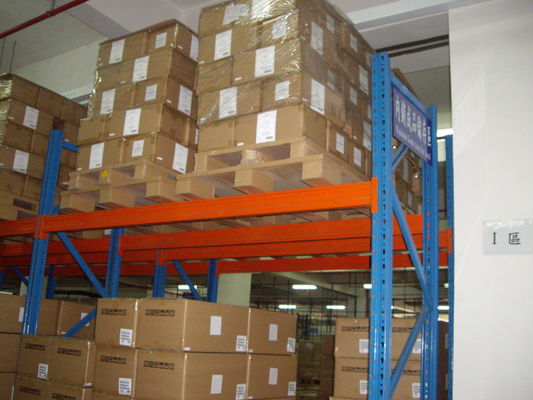 Buy Customized Metal Havey Duty Double Deep Pallet Rack With Forklift Working online manufacture