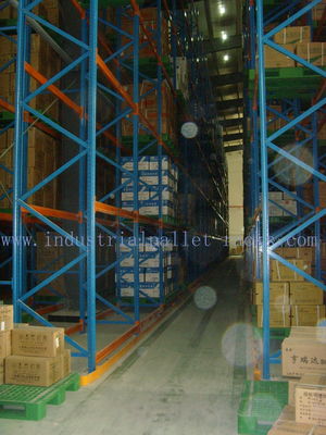 Buy Narrow Aisle Heavy Duty Pallet Racking System online manufacture