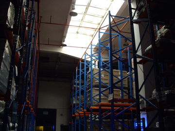 one access aisle Drive in industrial pallet racks for warehouse storage , 1500KG