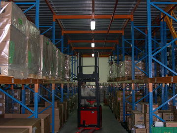 Industrial Heavy Duty Pallet Rack Spray Painting with Mezzanine Floors Stock